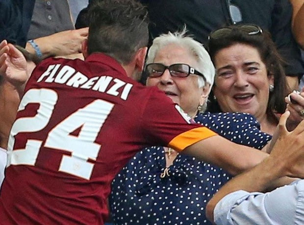 Η σούπερ γιαγιά της Ρόμα