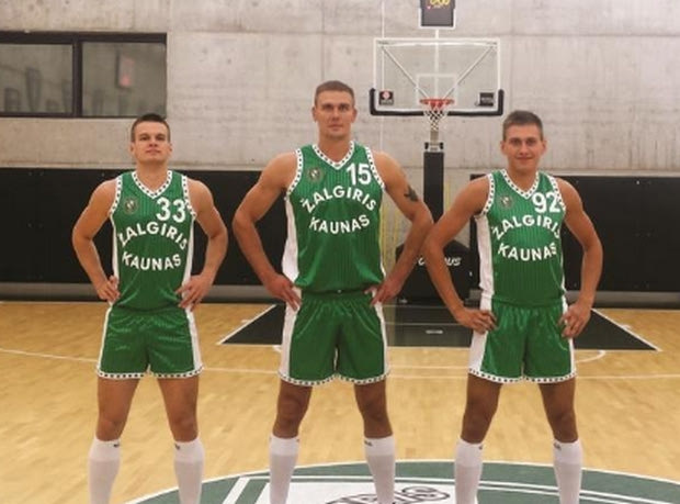 Ρετρό οι εμφανίσεις της Ζαλγκίρις!