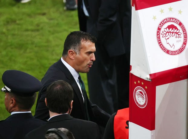 Έφυγε ο Αναστασίου από τη συνέντευξη Τύπου
