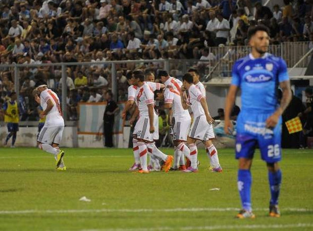 Δε… μασάει η Ρίβερ Πλέιτ