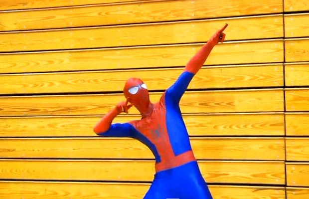 Ο Spiderman… καρφώνει!