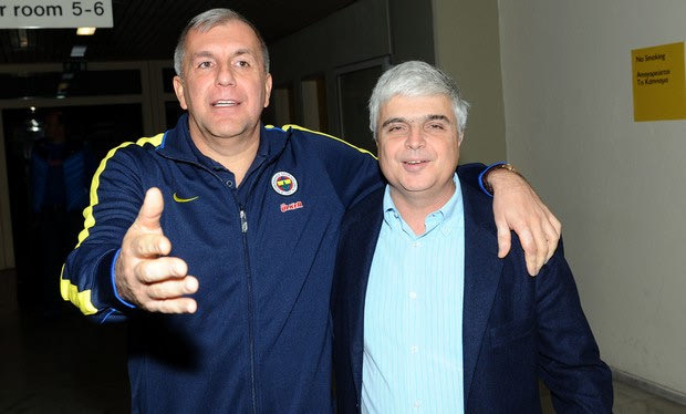 Υποδοχή από Μάνο Παπαδόπουλο