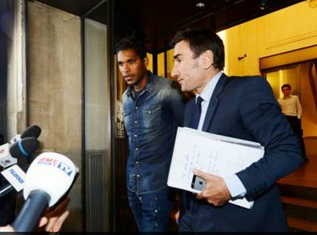 Ένα μήνα φυλακή στον Μπραντάο!