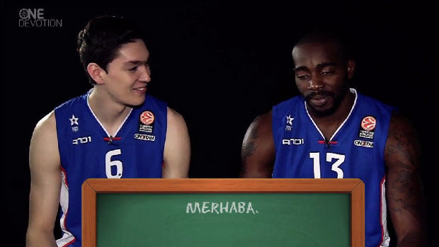 Ο Λάσμε μαθαίνει τούρκικα (VIDEO)