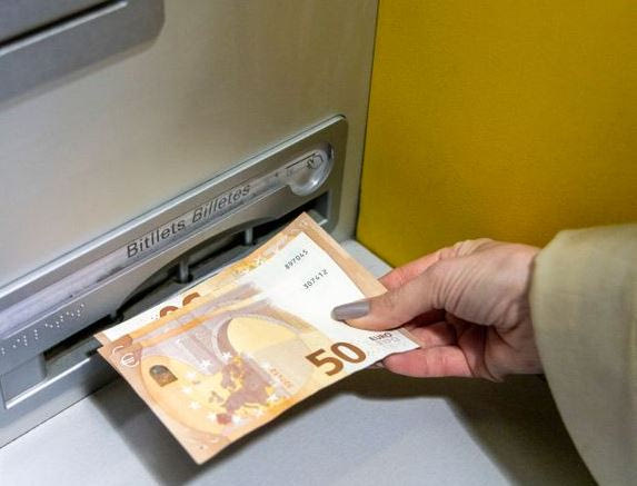 Πότε γίνεται η καταβολή δώρου Πάσχα για εργαζόμενους σε αναστολή