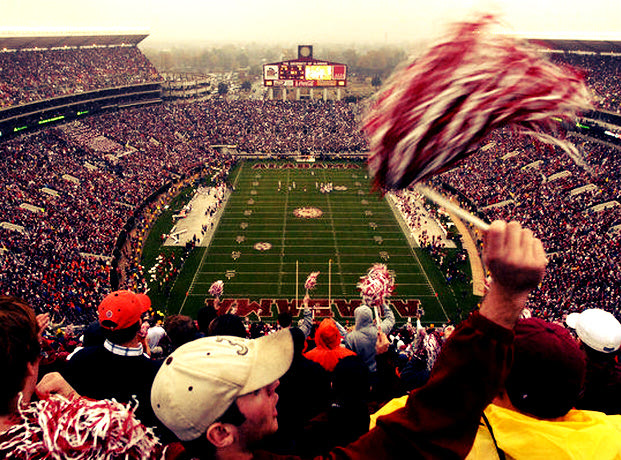 Τρελά λεφτά στο College Football