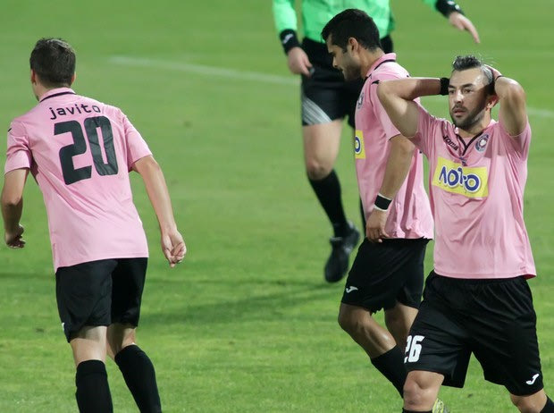 Πρόταση σε Κανακούδη