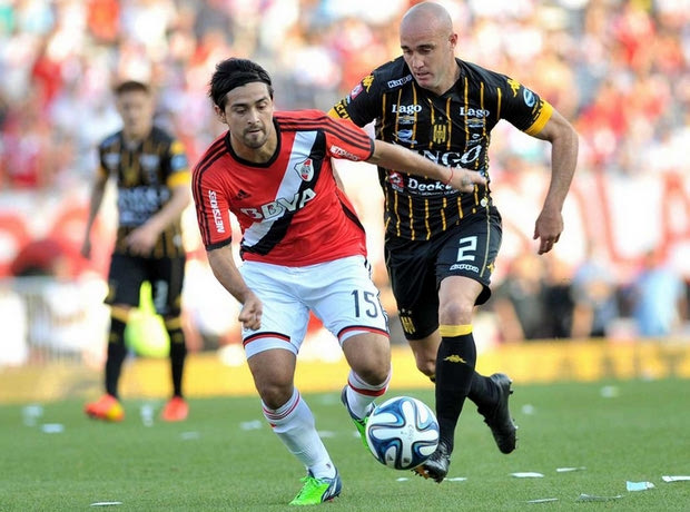 “Αυτοκτονεί” η Ρίβερ Πλέιτ