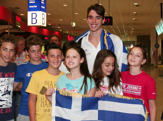 Αυλαία με Χρήστου και Βαζαίο