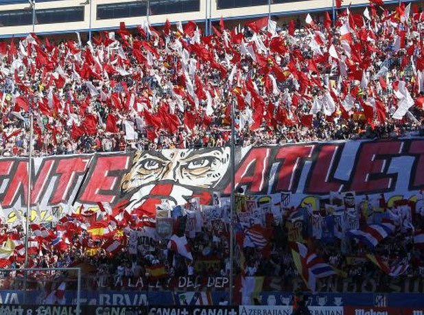 Απαγορεύονται διακριτικά συνδέσμου στο “Calderón”