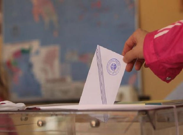 Με το μυαλό στις κάλπες