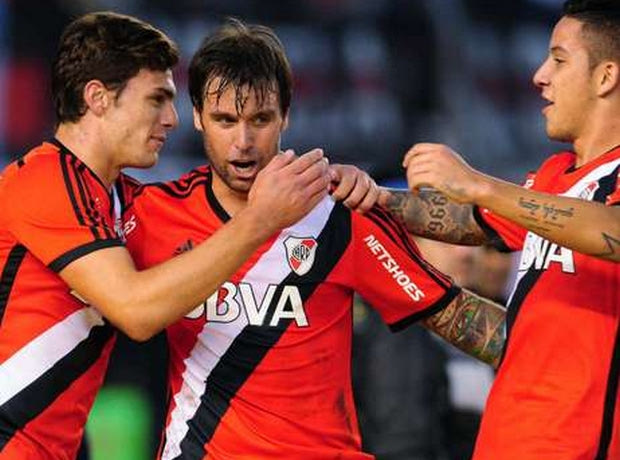 “Ζωντανή” με Καβενάγκι η Ρίβερ Πλέιτ