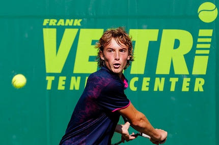 Στον τελικό του Orange Bowl ο Τσιτσιπάς