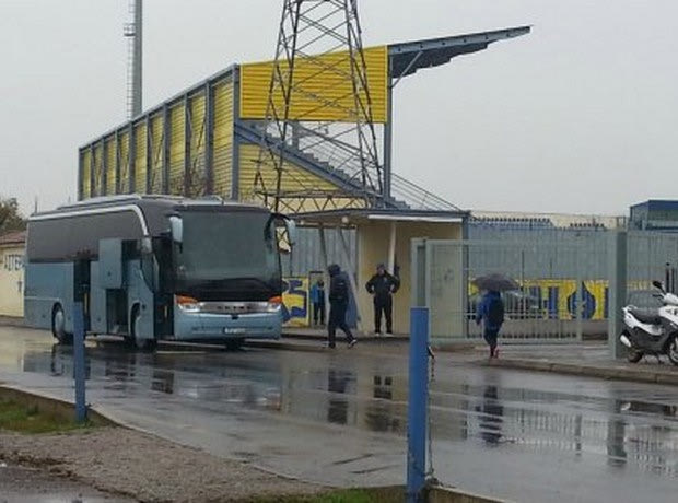 Κεκλεισμένων λόγω βροχής