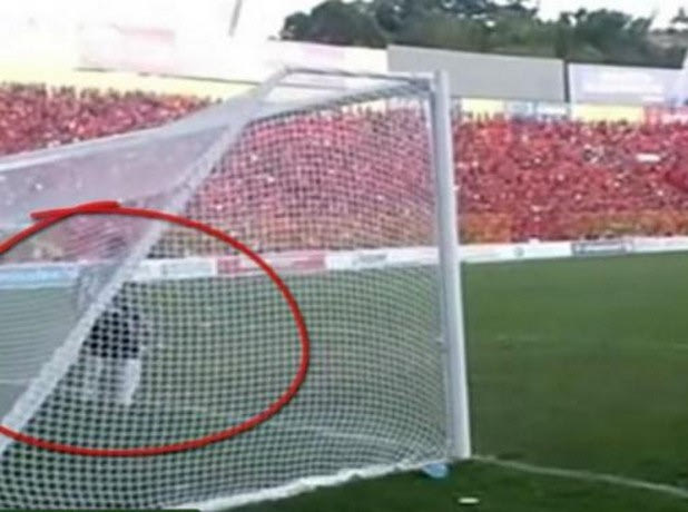 Κι όμως του απέσπασε την προσοχή!
