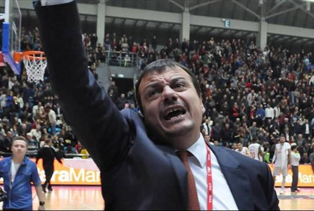 Ο Αταμάν έδιωξε τον Αρόγιο