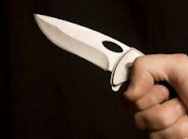 Μαχαίρωσαν δημοσιογράφο στη Λάρισα