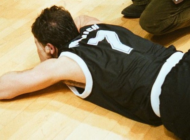 Οι “μάχες” στη Γαλλία και το… κλάμα