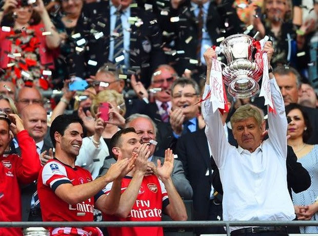 Βενγκέρ: “Το FA Cup μας έχει κοστίσει στο Champions League”!