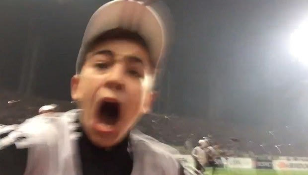 Τρελάθηκε το ballboy!