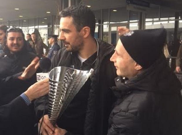 Αποθέωση για τους Κυπελλούχους από τους οπαδούς του ΠΑΟΚ