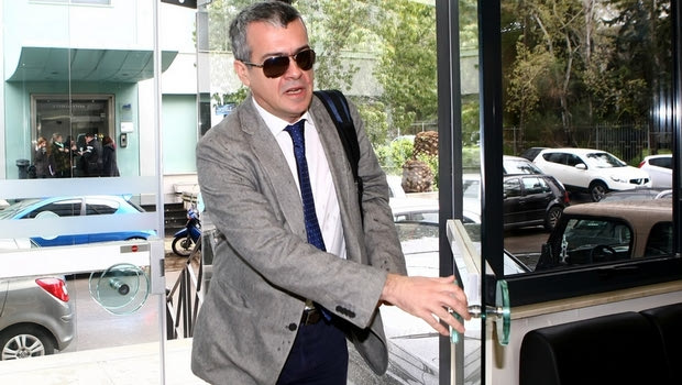 Γιαννίκος: “Με ποιον διαβουλεύθηκε ο Κοντονής;”