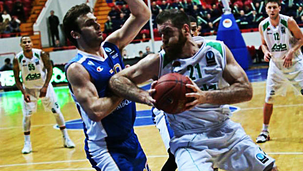 Καϊμακόγλου: “Σταθερός ο Ολυμπιακός, περνάει ο Παναθηναϊκός”