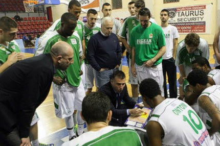 Με το μυαλό στον Πανελευσινιακό