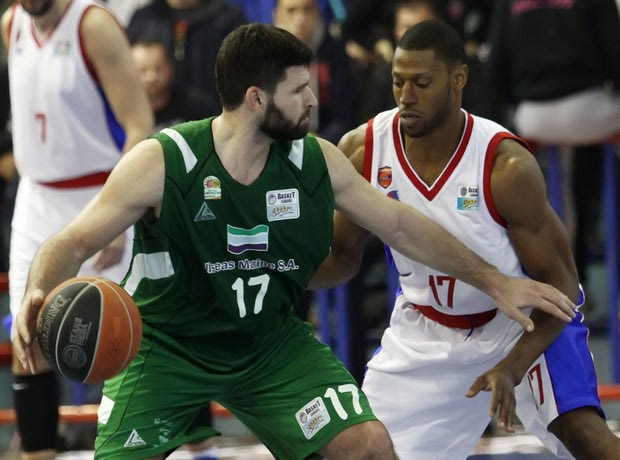 Παπαμακάριος: “Ένα βήμα πιο μπροστά ο Ολυμπιακός”