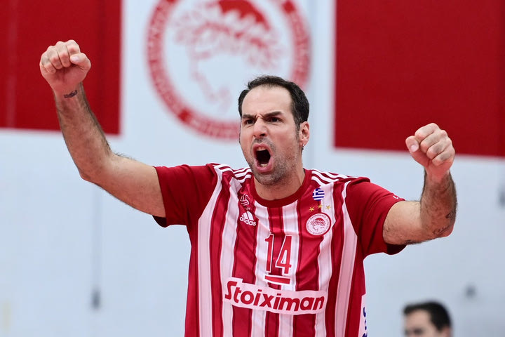 Ολυμπιακός – Κομάρνο 3-0: Πρόκριση στο ρελαντί για τους ερυθρόλευκους στους “16” του Challenge Cup