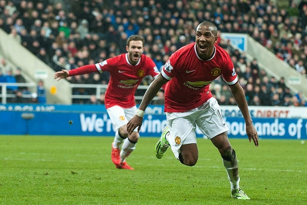 Με Αζάρ η Τσέλσι, στο 89′ η ManUtd