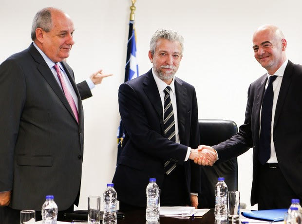 Κουίκ: “Δεν θα βάλουμε σε κίνδυνο το ποδόσφαιρο”