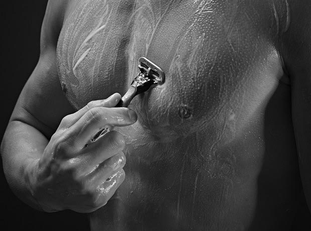 Η Gillette λανσάρει την πρώτη ξυριστική μηχανή φτιαγμένη για το ανδρικό σώμα