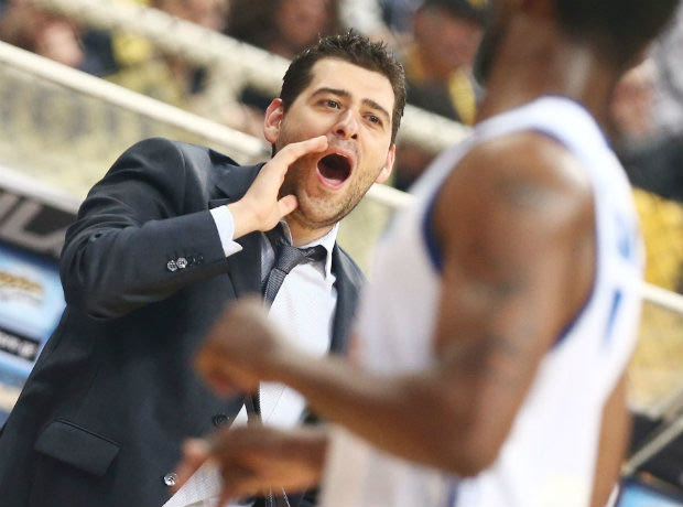 Παπάζογλου: “Να χαρούμε την παραμονή”