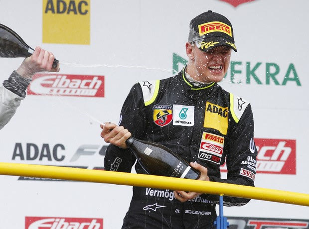 Nικηφόρο ντεμπούτο του Mick Schumacher