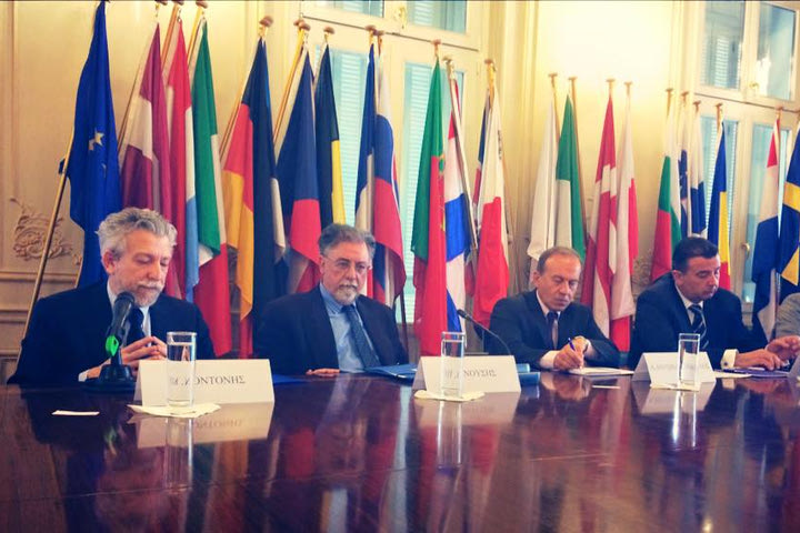 Αισιόδοξος ο Κοντονής, αύριο (13/5) περιμένει απάντηση