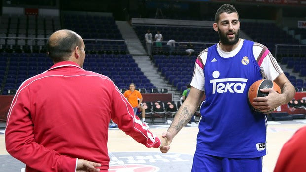 Ο διάλογος Αγγελόπουλων – Μπουρούση