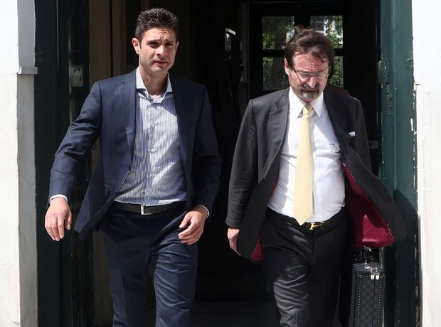 Κανένας περιοριστικός όρος στον Σπάθα