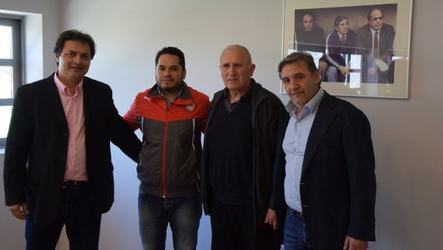 Νέα Σχολή ποδοσφαίρου στα Γλυκά Νερά