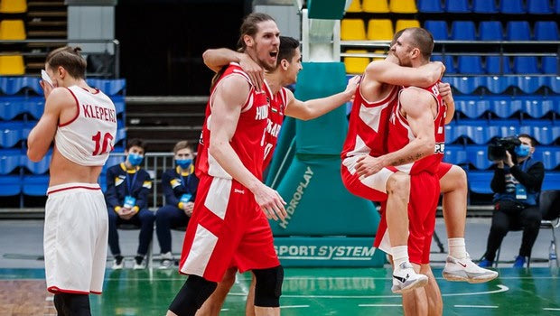 EuroBasket: Σφραγίστηκαν ακόμη πέντε εισιτήρια για την τελική φάση