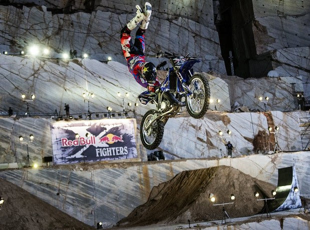 Ο Moore νικητής στο επικό X-Fighters της Αθήνας