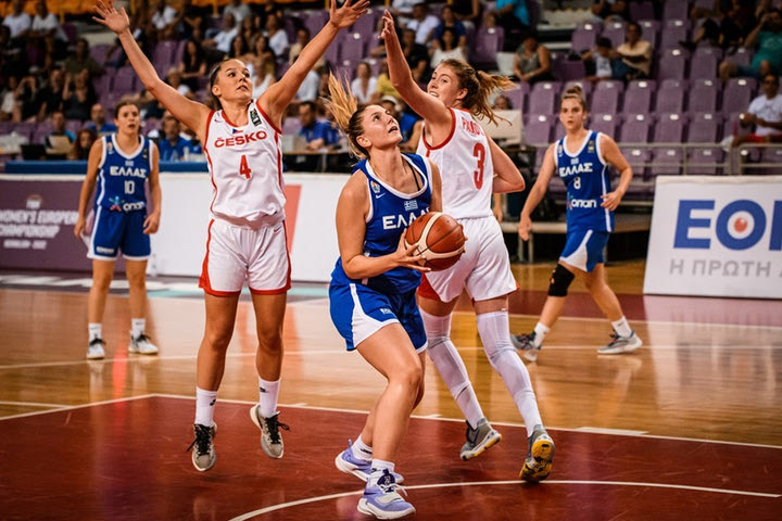 Τσεχία – Ελλάδα 67-71: Θρίαμβος για τις Νεάνιδες, που έκαναν το 2/2 στο EuroBasket U18 της Κρήτης