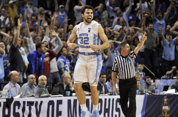 Τρελό φινάλε και πρόκριση του North Carolina στο Final Four του NCAA!