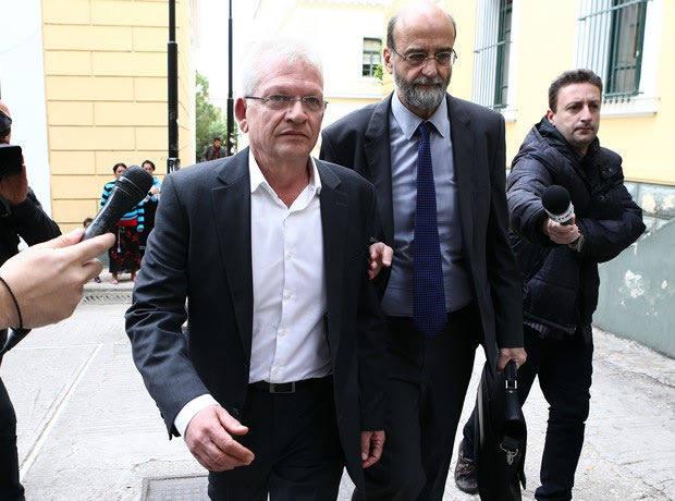 Ο Σαρρής στην Ευελπίδων