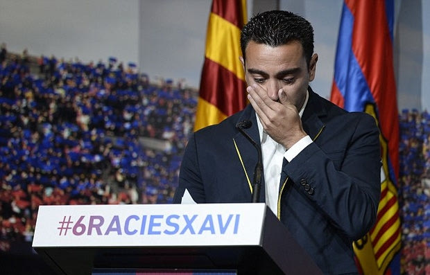 Ο Τσάβι αποχαιρέτησε με δάκρυα την Μπαρτσελόνα