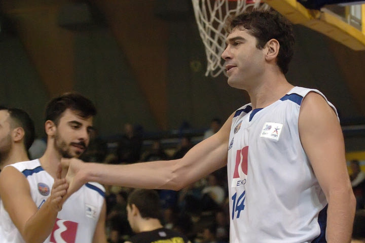 “Το μεγαλείο των φιλάθλων του Πανελευσινιακού”