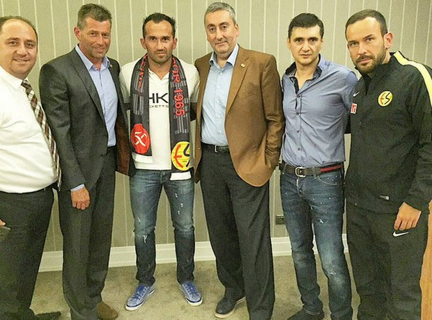 Συμφώνησε με Εσκίσεχιρσπορ ο Γκέκας
