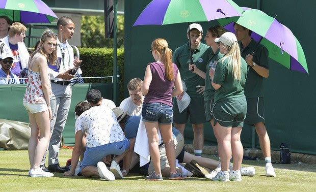 Δεν άντεξαν τη ζέστη στο Wimbledon και κατέρρευσαν