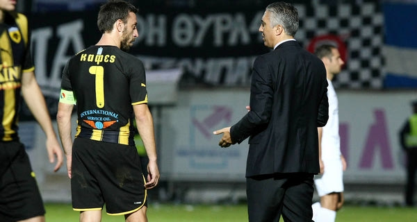 Χωρίς Κοντοέ, Κάρλος εναντίον του ΟΦΗ