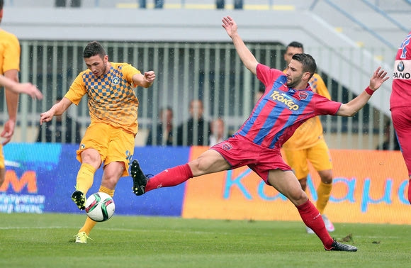 Ο Γιάννου δεν παίζει μόνος του για την Shanghai Shenhua